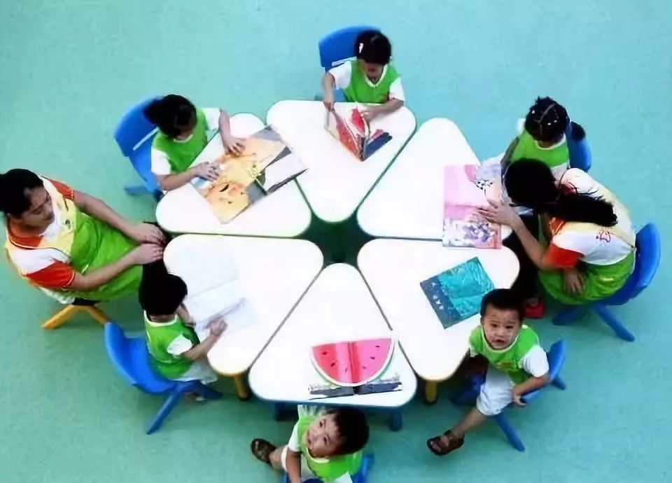 Coach热销难抵关税寒流 Tapestry(TPR.US)盈利展望受挫股价暴跌